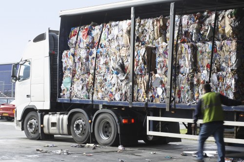 Respectful house clearance process in Pimlico after bereavement