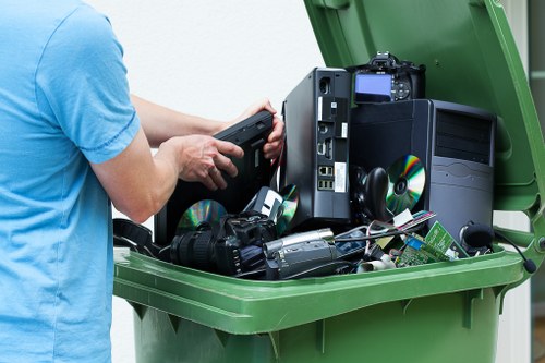 Bulky waste and household collection service in Pimlico