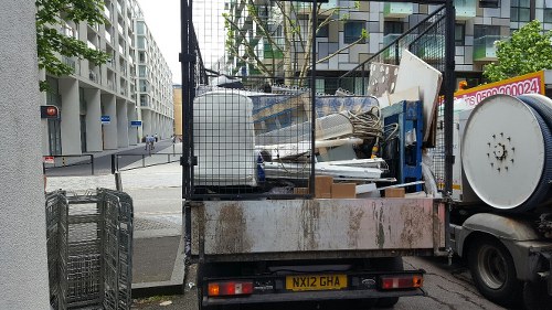 Professional waste clearance service in Pimlico managing mixed rubbish