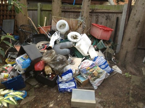 Responsible sofa disposal and recycling process for Pimlico households